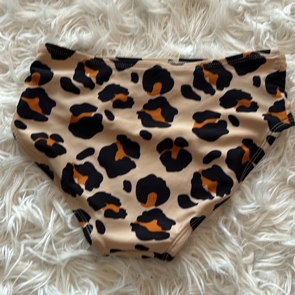 Like New, Art Class, Girls, leopard print bikini bottom - Picture 4 of 4
